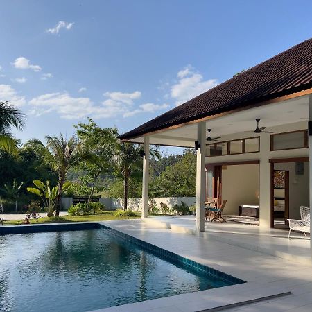 Villa Meranti - Spacious Private Pool Villa Pantai Cenang  Exterior foto