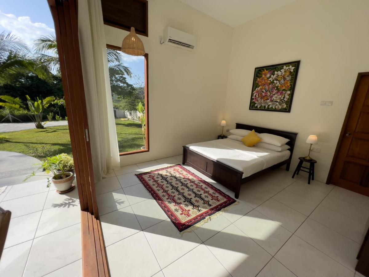 Villa Meranti - Spacious Private Pool Villa Pantai Cenang  Exterior foto