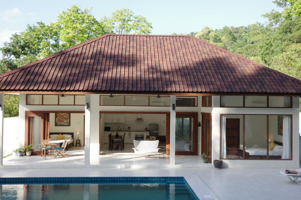 Villa Meranti - Spacious Private Pool Villa Pantai Cenang  Exterior foto